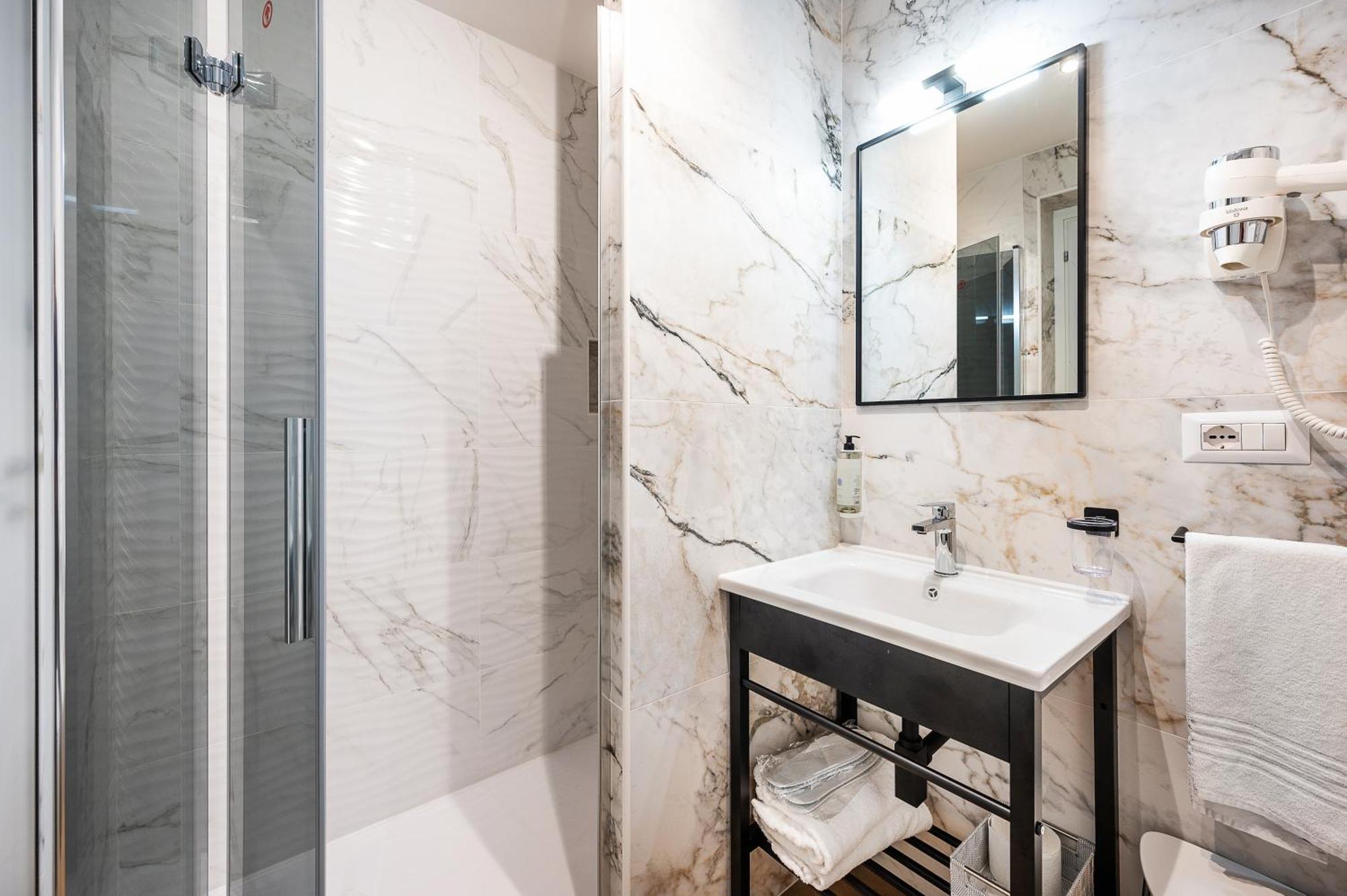 Colonna Inn Рим Екстериор снимка