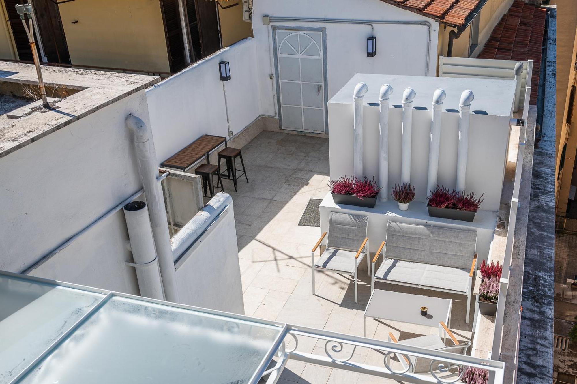 Colonna Inn Рим Екстериор снимка