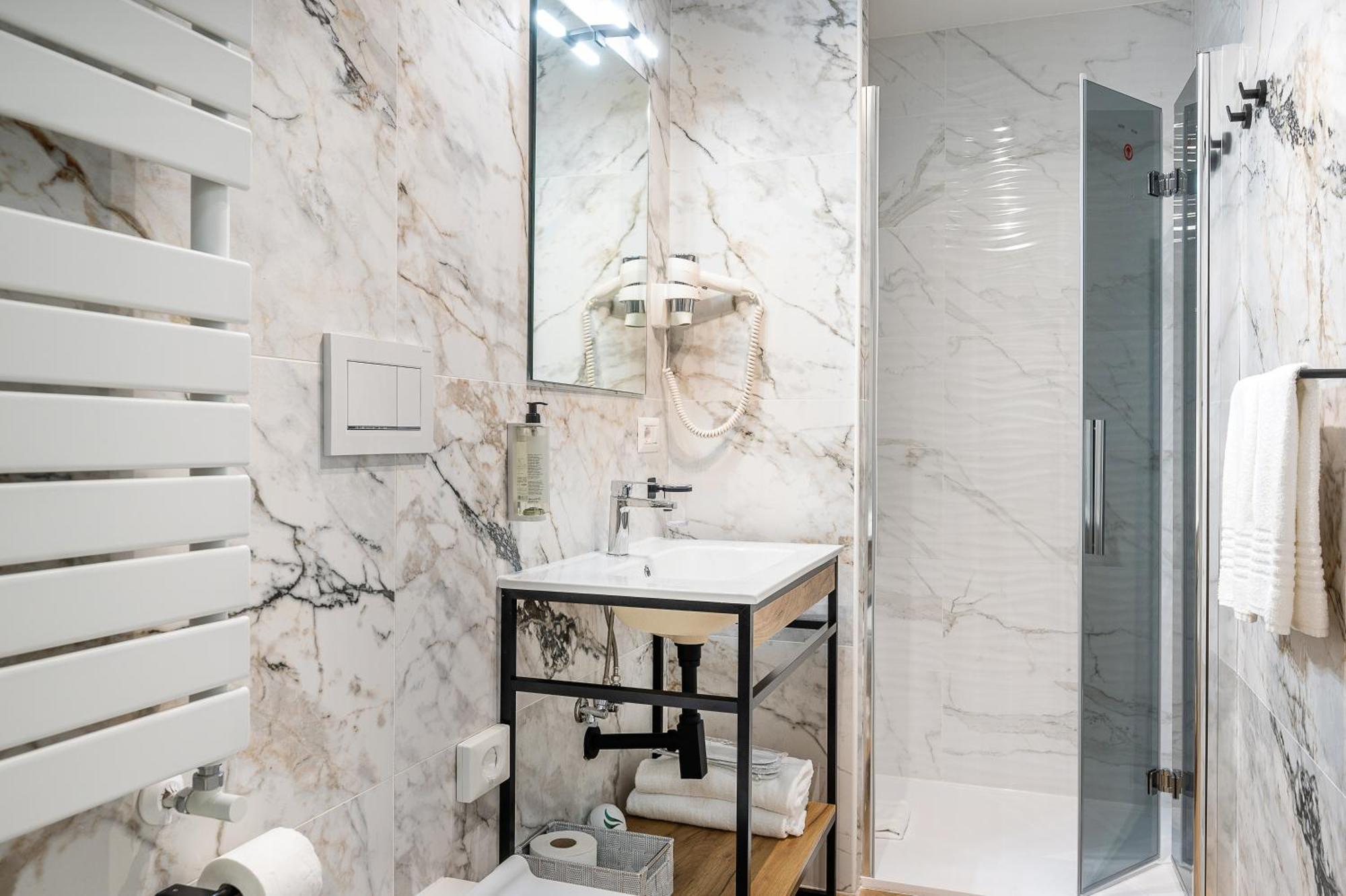 Colonna Inn Рим Екстериор снимка