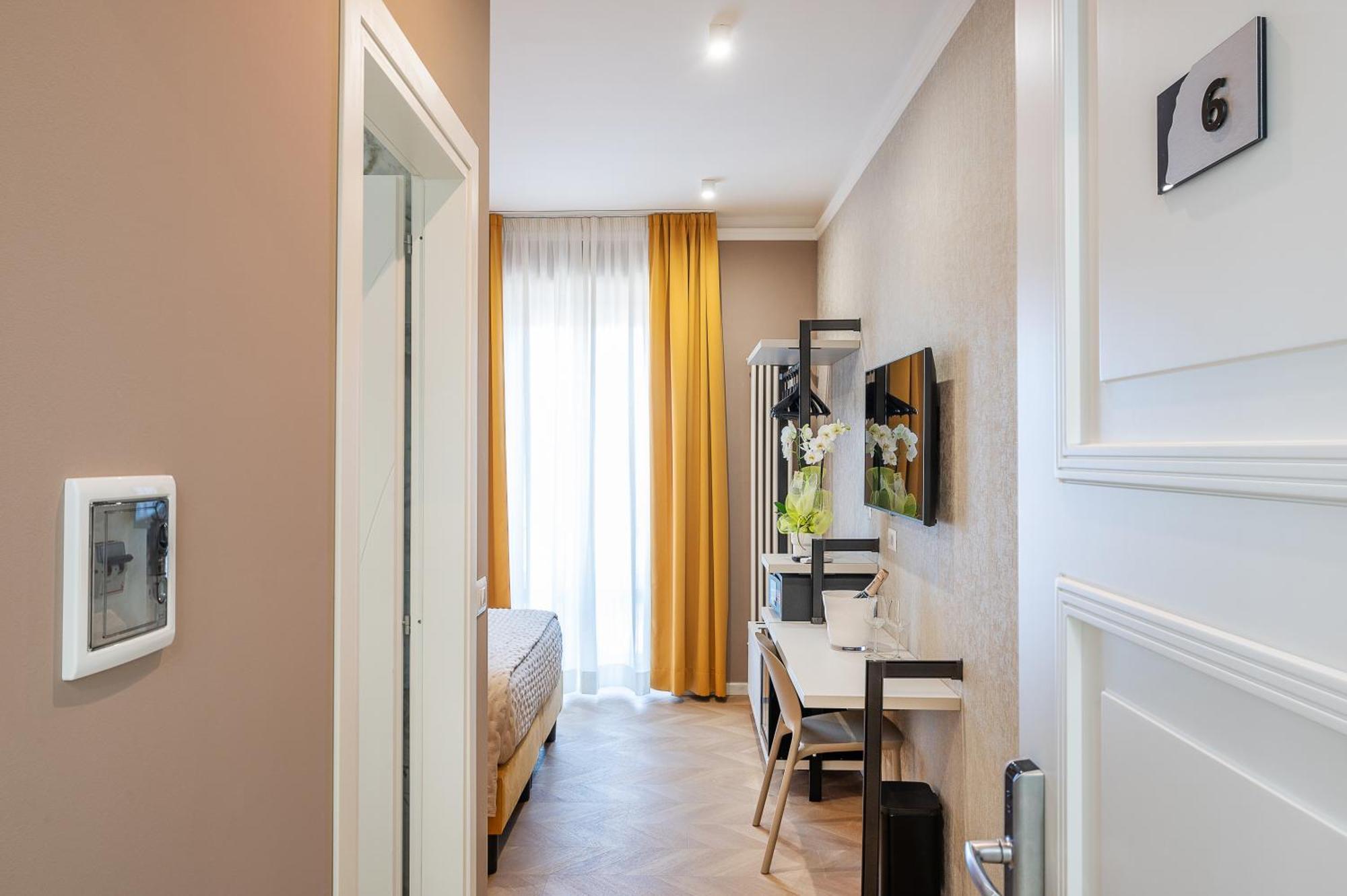 Colonna Inn Рим Екстериор снимка