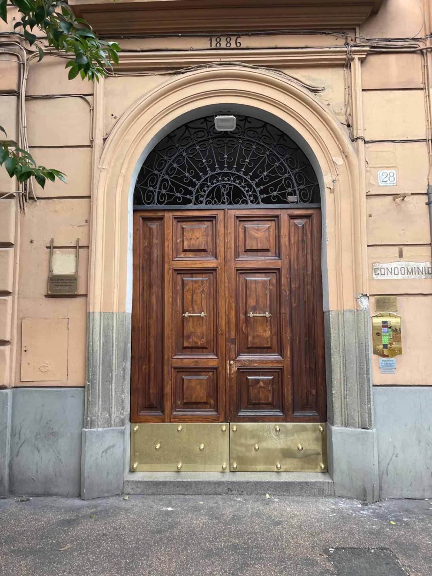 Colonna Inn Рим Екстериор снимка